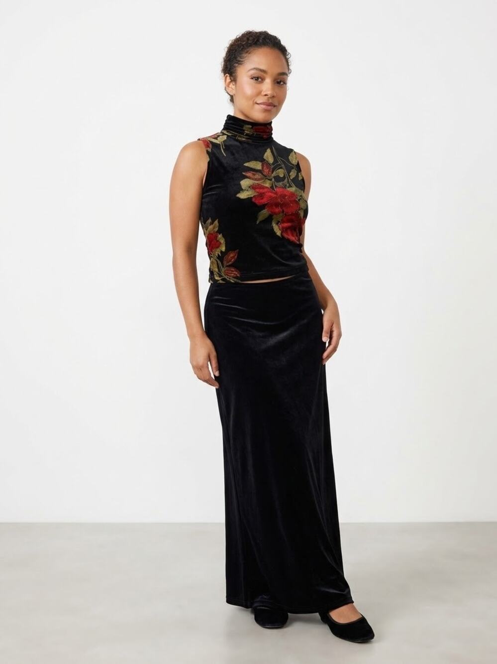 90s Vintage Whimsigoth Velvet 2 Piece Set Floral Mock Neck Maxi Skirt Holidsy